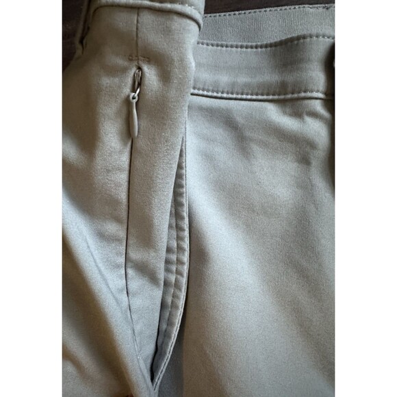Alfani Men's Chino Tech Shorts Twill 9" Stretch Moisture Wicking Light Gray  40 - Picture 4 of 8